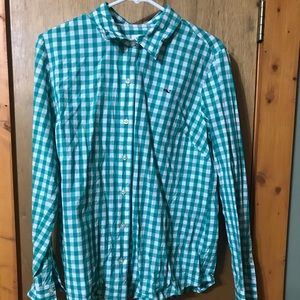 Woman’s Vineyard Vines Button Down